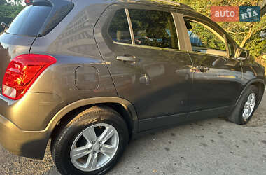 Внедорожник / Кроссовер Chevrolet Trax 2016 в 
