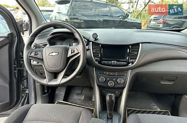 Позашляховик / Кросовер Chevrolet Trax 2020 в  фото 20 Позашляховик / Кросовер Chevrolet Trax 2020 в