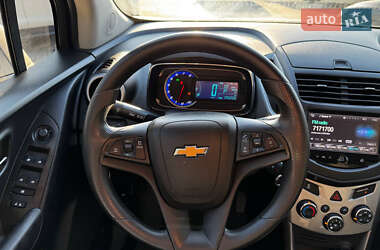 Внедорожник / Кроссовер Chevrolet Trax 2016 в 