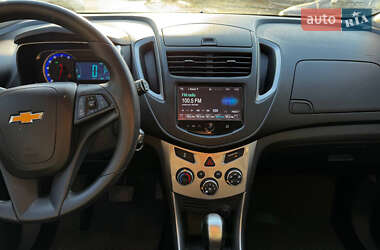 Внедорожник / Кроссовер Chevrolet Trax 2016 в 