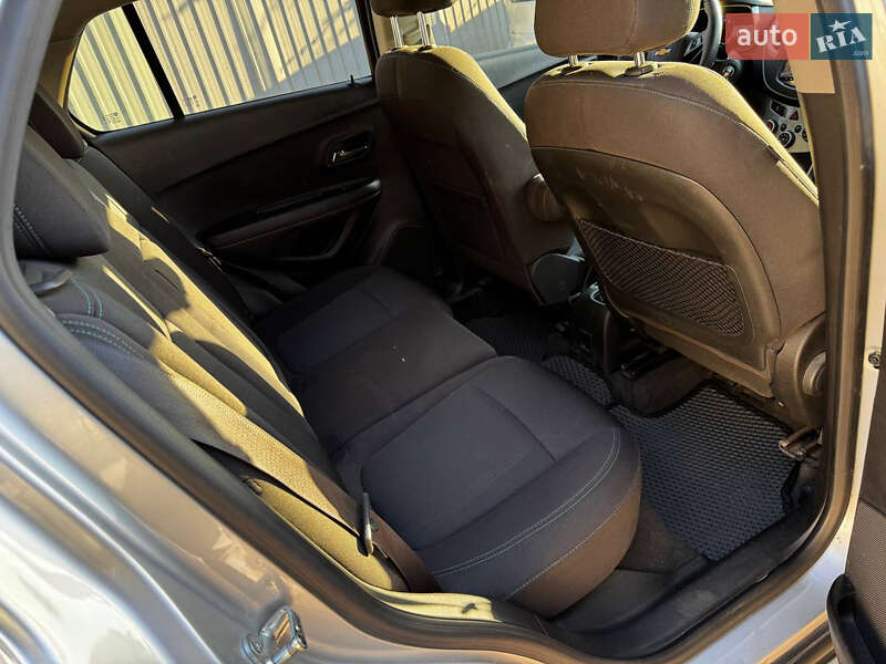 Внедорожник / Кроссовер Chevrolet Trax 2016 в Днепре