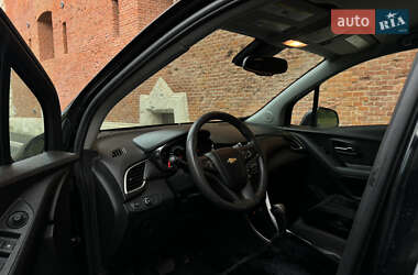 Внедорожник / Кроссовер Chevrolet Trax 2017 в 