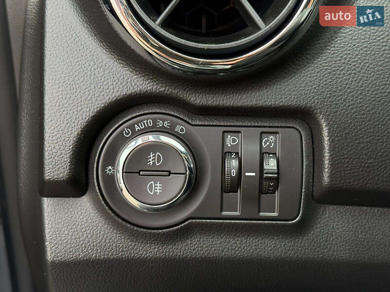 Внедорожник / Кроссовер Chevrolet Trax 2013 в Луцке