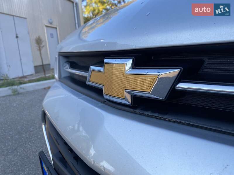 Внедорожник / Кроссовер Chevrolet Trax 2018 в Николаеве