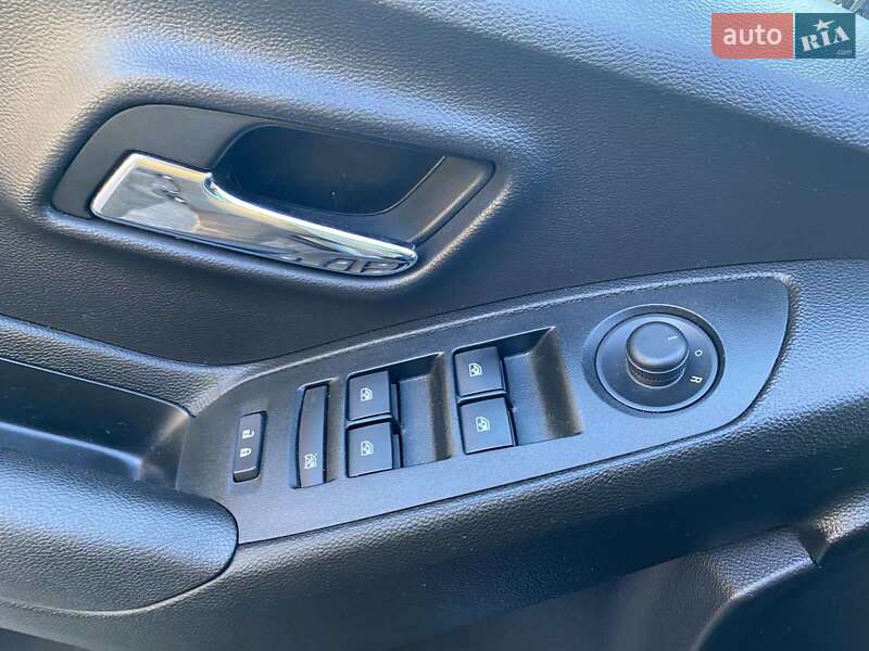Внедорожник / Кроссовер Chevrolet Trax 2018 в Николаеве