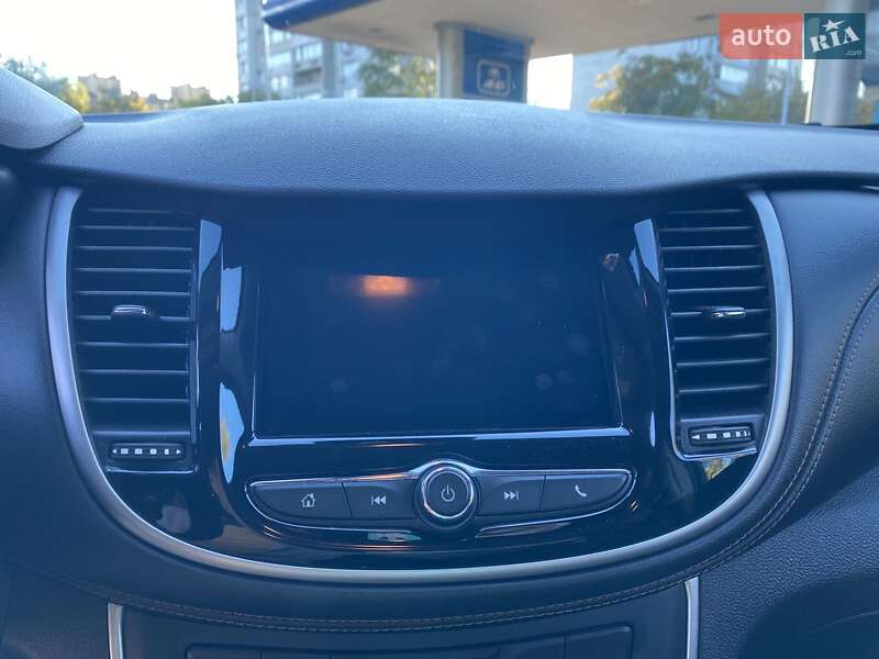 Внедорожник / Кроссовер Chevrolet Trax 2018 в Николаеве