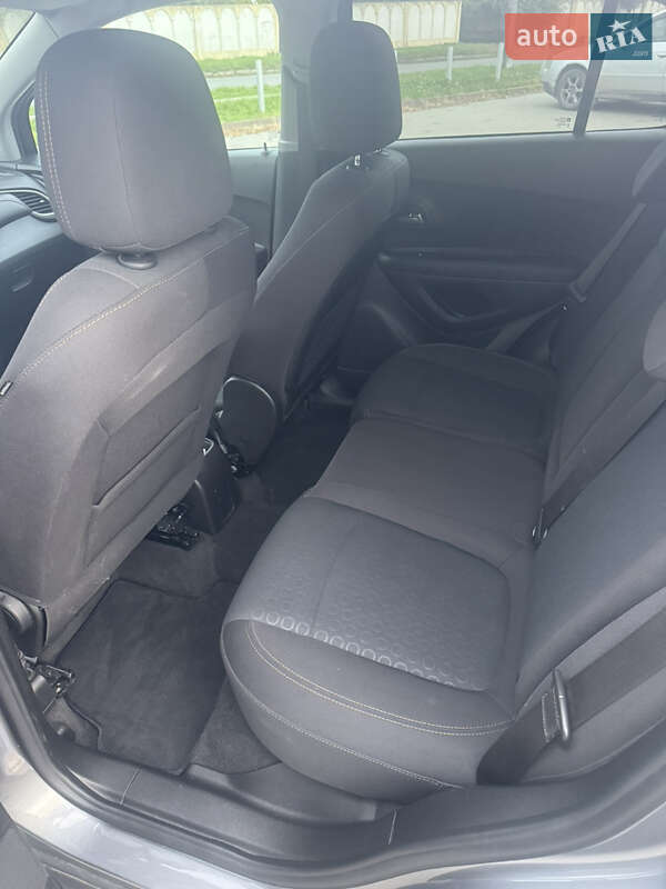 Позашляховик / Кросовер Chevrolet Trax 2020 в Володимирі фото 29 Позашляховик / Кросовер Chevrolet Trax 2020 в Володимирі