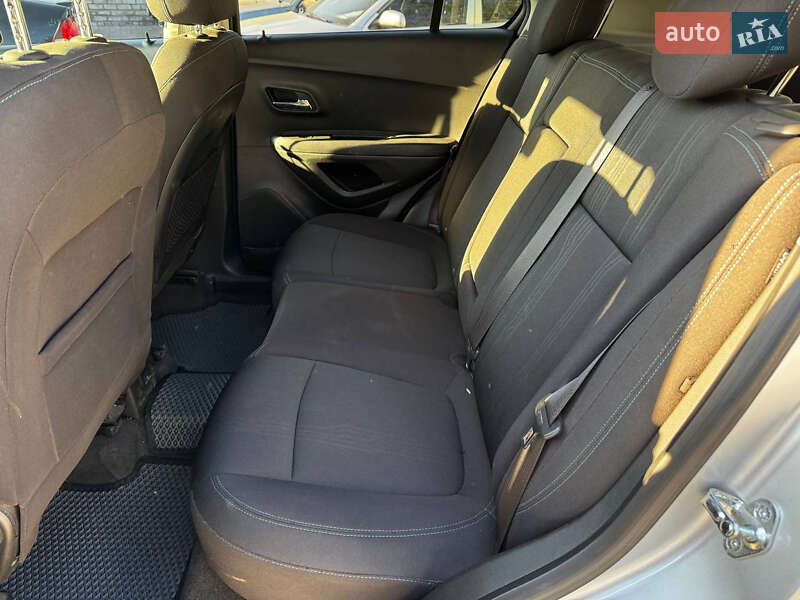 Позашляховик / Кросовер Chevrolet Trax 2016 в Дніпрі фото 18 Позашляховик / Кросовер Chevrolet Trax 2016 в Дніпрі