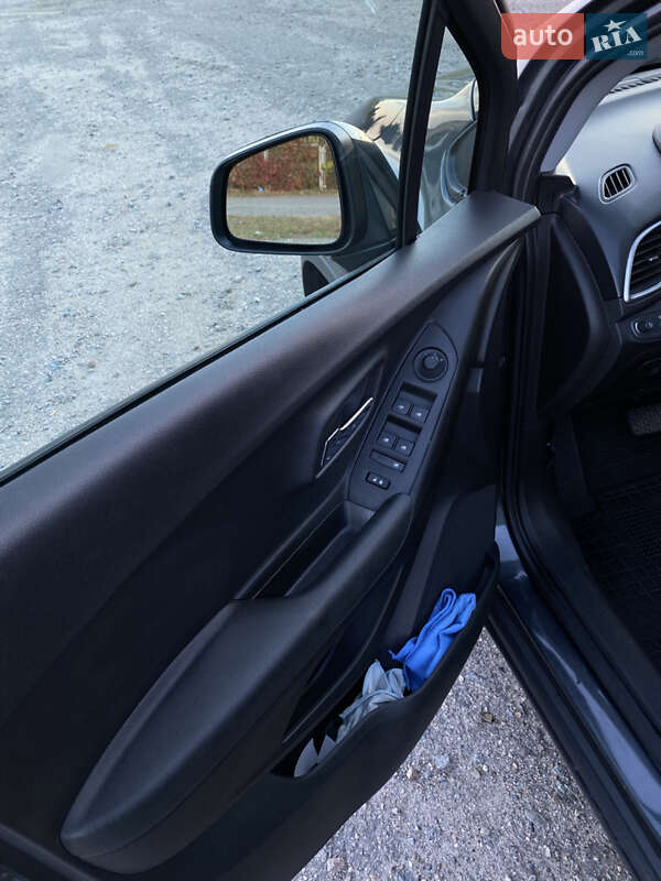 Позашляховик / Кросовер Chevrolet Trax 2018 в Харкові фото 8 Позашляховик / Кросовер Chevrolet Trax 2018 в Харкові