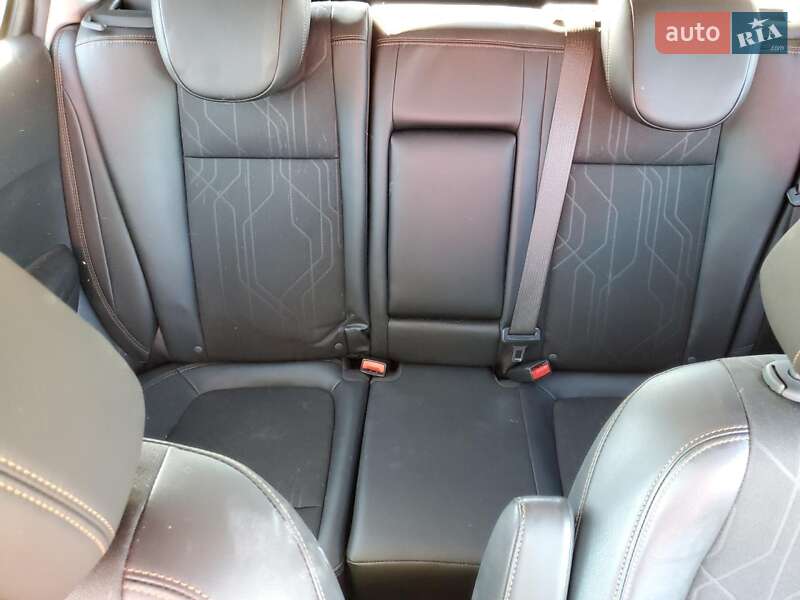 Позашляховик / Кросовер Chevrolet Trax 2020 в Львові