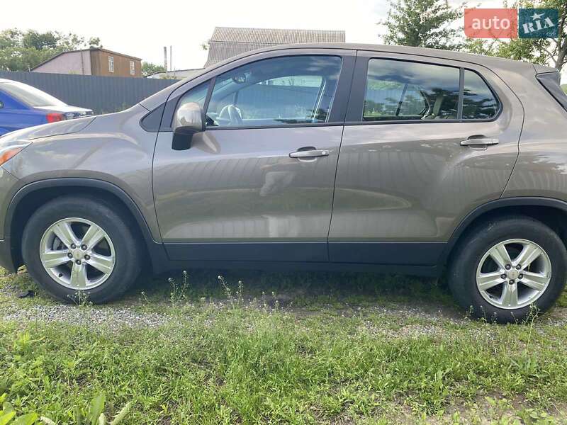 Позашляховик / Кросовер Chevrolet Trax 2020 в Ірпені