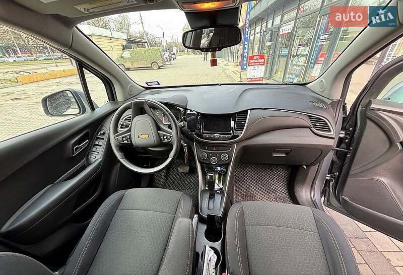 Внедорожник / Кроссовер Chevrolet Trax 2020 в Запорожье фото 6 Внедорожник / Кроссовер Chevrolet Trax 2020 в Запорожье