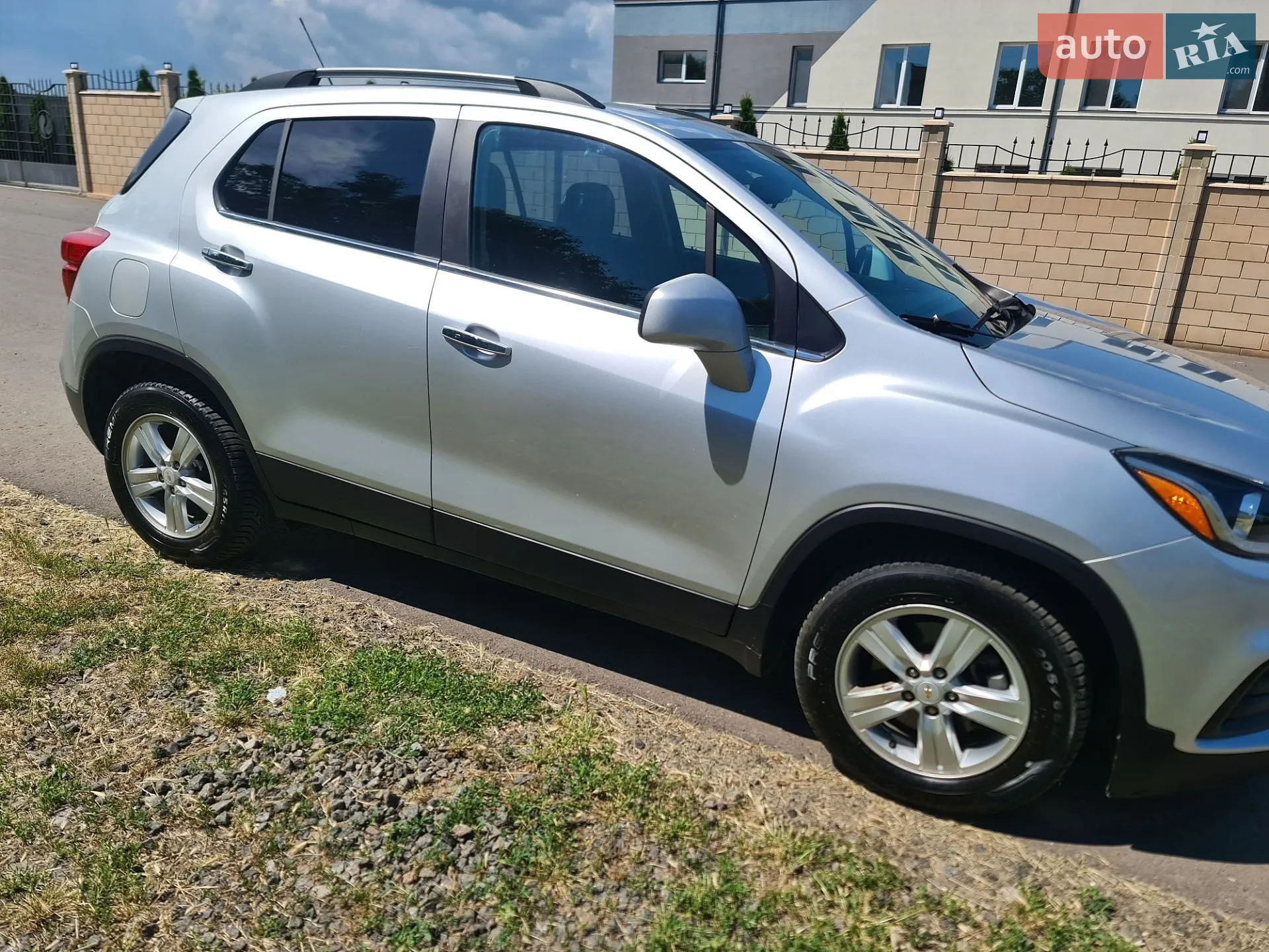 Chevrolet Trax 2019 VIN KL7CJLSB1LB034805 фото оголошення 10 з 32