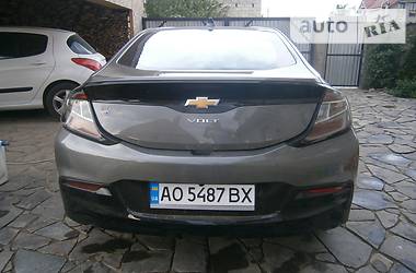 Седан Chevrolet Volt 2016 в Ужгороде