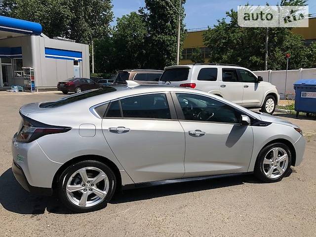 Седан Chevrolet Volt 2017 в Одесі