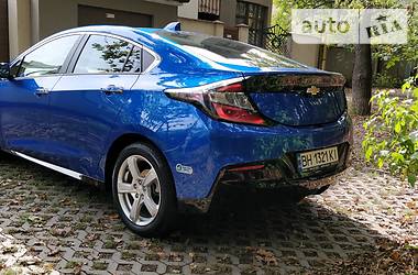 Лифтбек Chevrolet Volt 2017 в Одессе