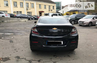 Седан Chevrolet Volt 2017 в Києві