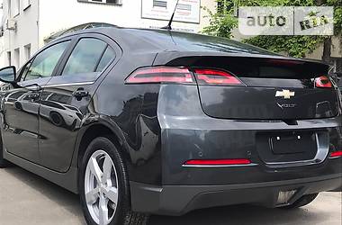 Хэтчбек Chevrolet Volt 2014 в Киеве