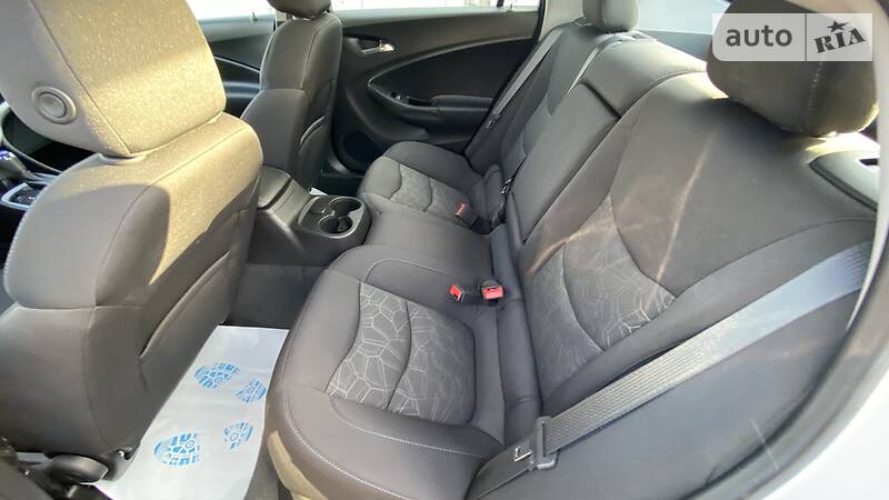 Хетчбек Chevrolet Volt 2018 в Києві