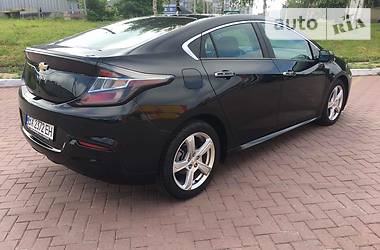 Лифтбек Chevrolet Volt 2016 в Киеве