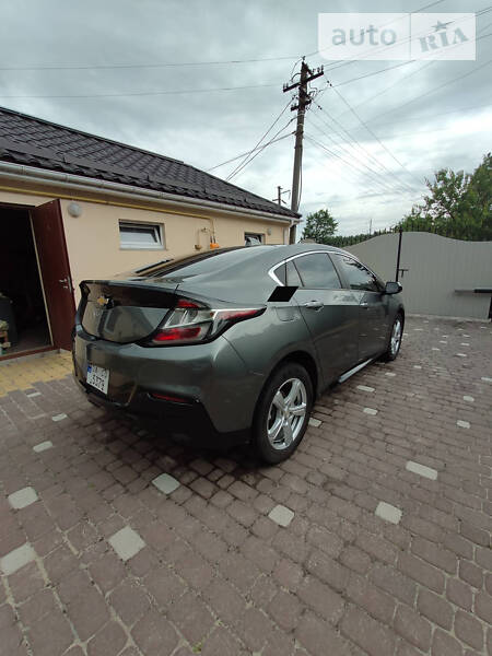 Хэтчбек Chevrolet Volt 2016 в Черкассах