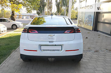 Хэтчбек Chevrolet Volt 2014 в Киеве