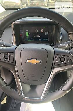 Хэтчбек Chevrolet Volt 2014 в Киеве