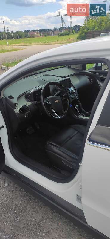 Хэтчбек Chevrolet Volt 2012 в Киеве