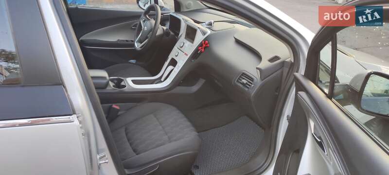 Хетчбек Chevrolet Volt 2011 в Черкасах