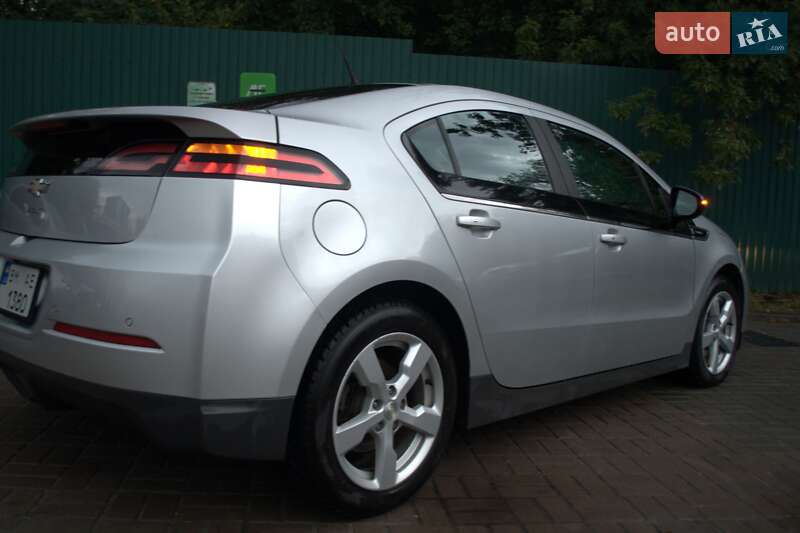 Хетчбек Chevrolet Volt 2014 в Києві