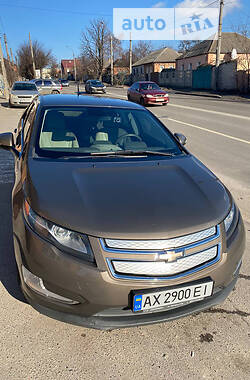 Седан Chevrolet Volt 2014 в Харькове