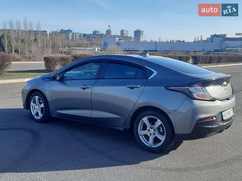 Хэтчбек Chevrolet Volt 2016 в Краковце