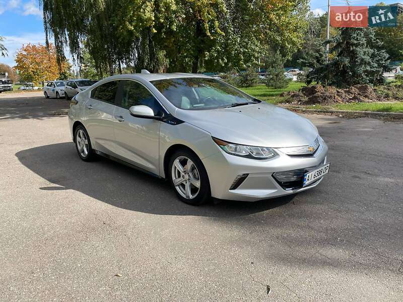 Хэтчбек Chevrolet Volt 2016 в Киеве