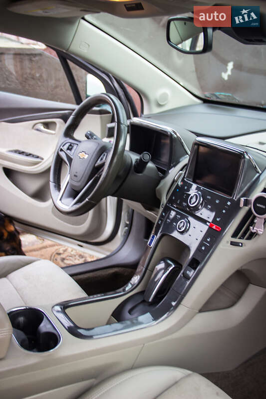 Лифтбек Chevrolet Volt 2013 в Луцке
