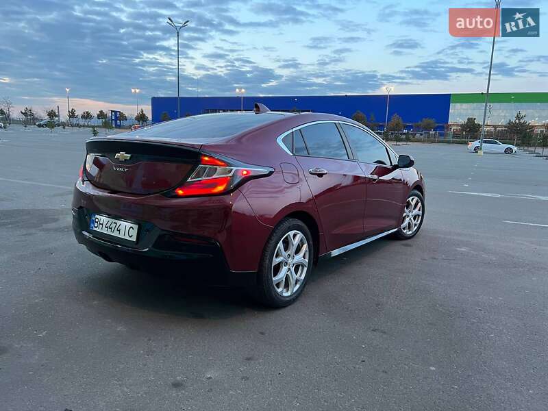 Лифтбек Chevrolet Volt 2016 в Одессе