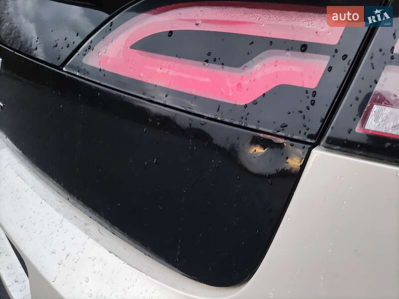 Хэтчбек Chevrolet Volt 2011 в Житомире