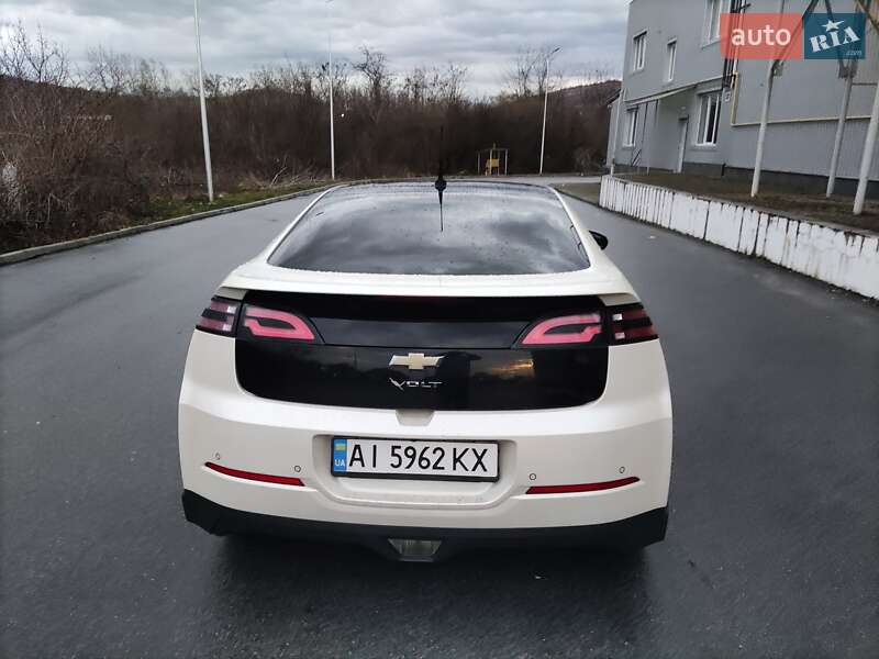 Хэтчбек Chevrolet Volt 2011 в Житомире