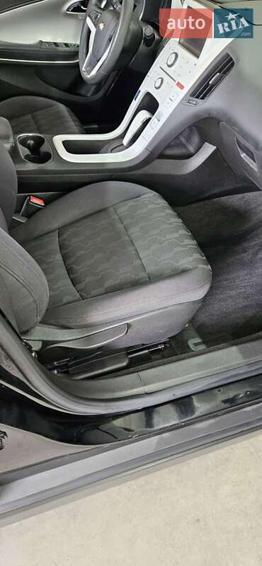 Хэтчбек Chevrolet Volt 2013 в Черновцах