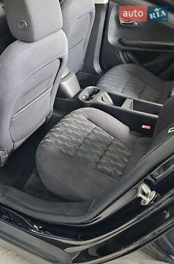 Хэтчбек Chevrolet Volt 2013 в Черновцах