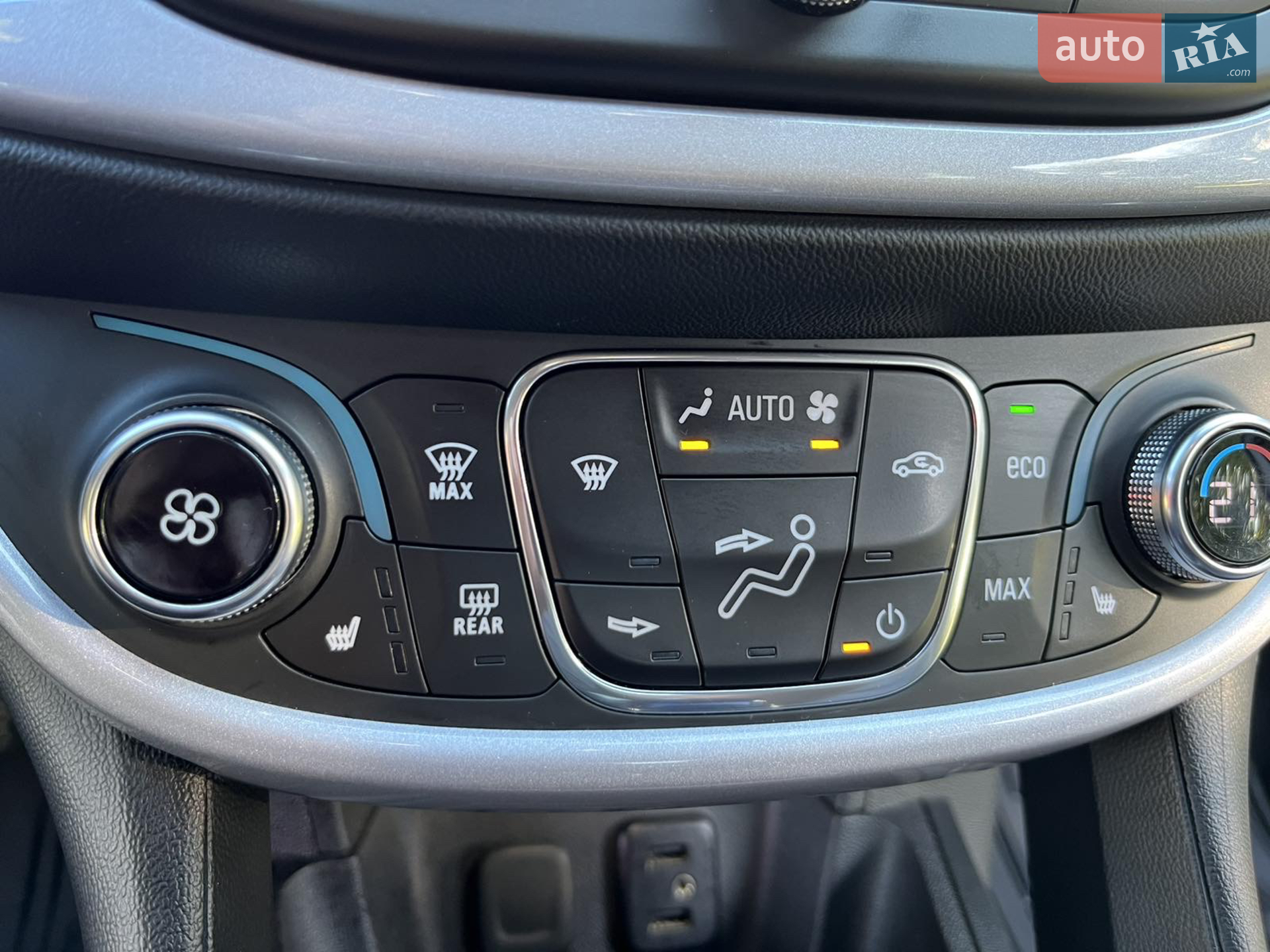 2017 Chevrolet Volt - мініатюра 23