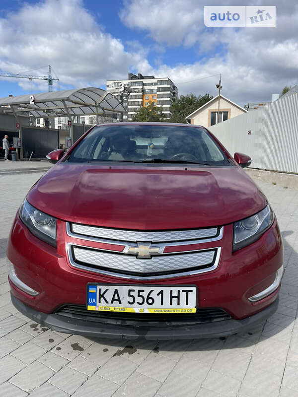 Хэтчбек Chevrolet Volt 2015 в Тернополе