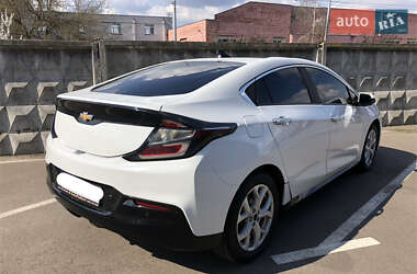 Хэтчбек Chevrolet Volt 2015 в Киеве