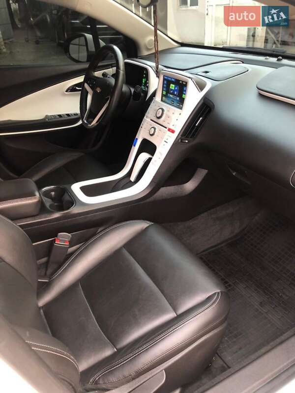 Хэтчбек Chevrolet Volt 2014 в Одессе