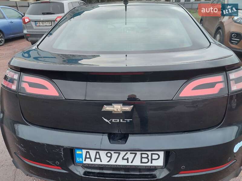 Хэтчбек Chevrolet Volt 2013 в Киеве