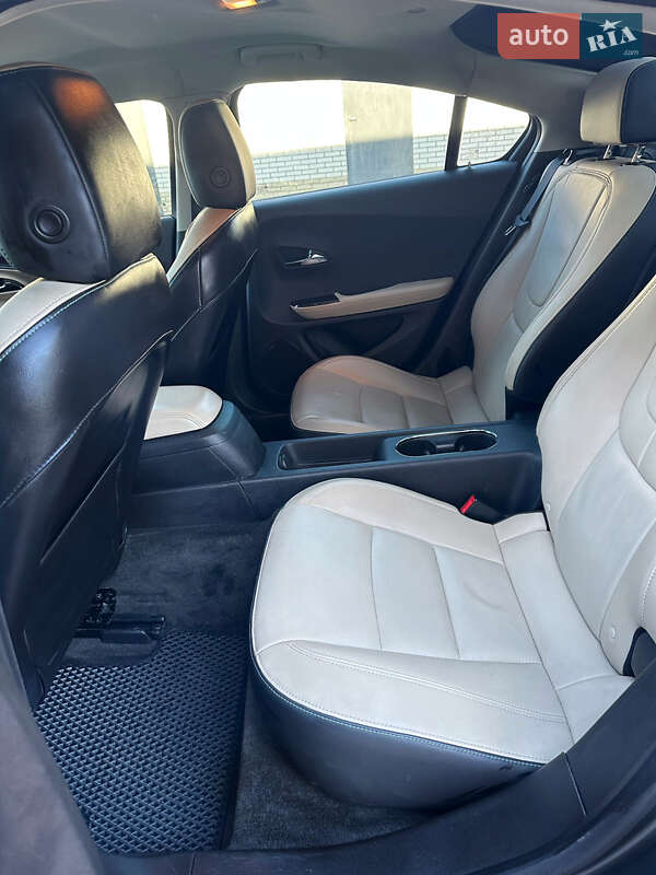 Хетчбек Chevrolet Volt 2012 в Запоріжжі