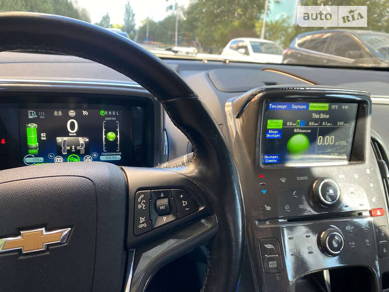 Хэтчбек Chevrolet Volt 2015 в Николаеве