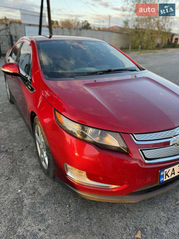 Хэтчбек Chevrolet Volt 2013 в Кременчуге
