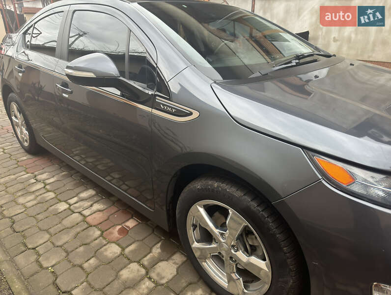 Хэтчбек Chevrolet Volt 2013 в Берегово фото 4 Хэтчбек Chevrolet Volt 2013 в Берегово