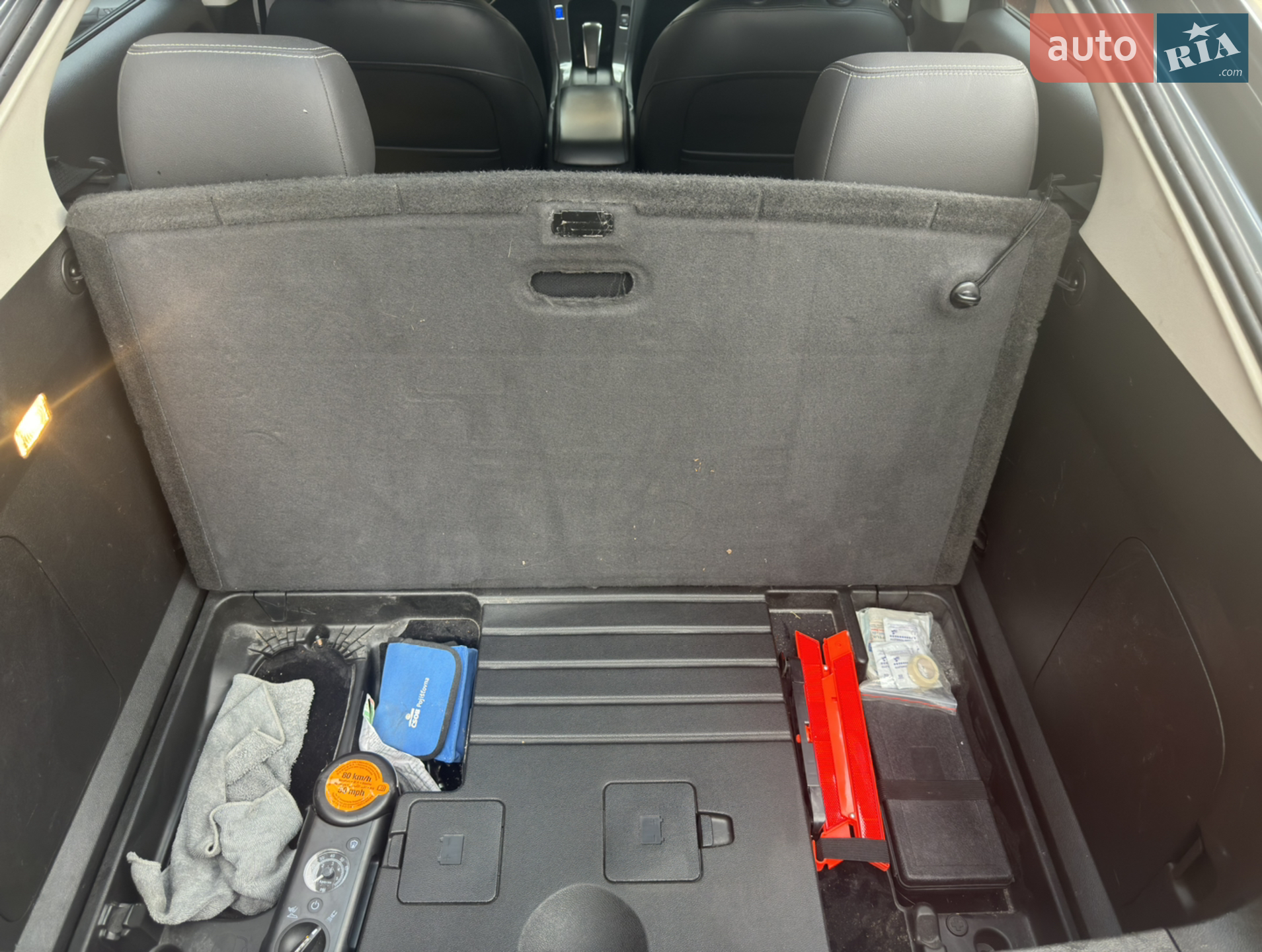 2013 Chevrolet Volt - мініатюра 9