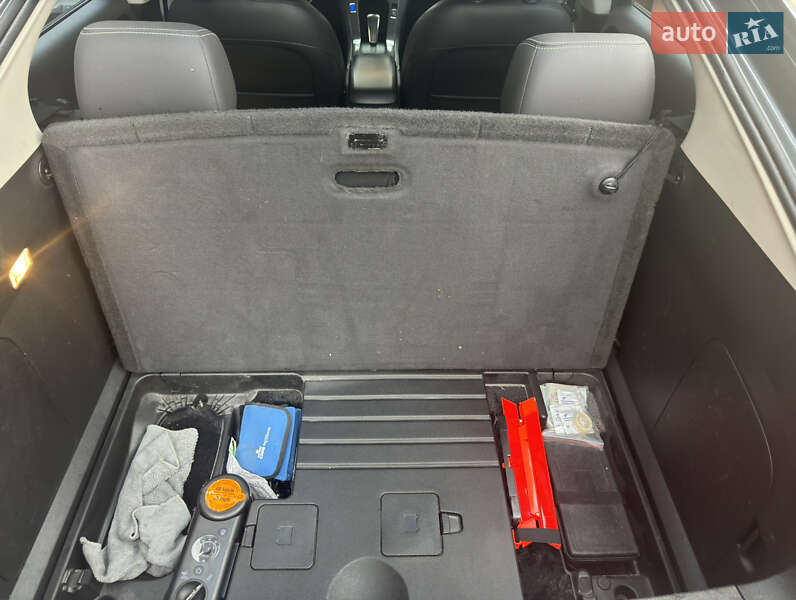 Хэтчбек Chevrolet Volt 2013 в Берегово фото 9 Хэтчбек Chevrolet Volt 2013 в Берегово